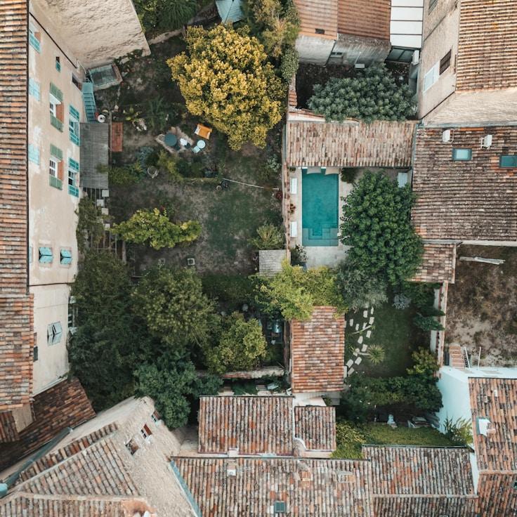 Outdoor terrace seating suitable for families in Amsterdam
